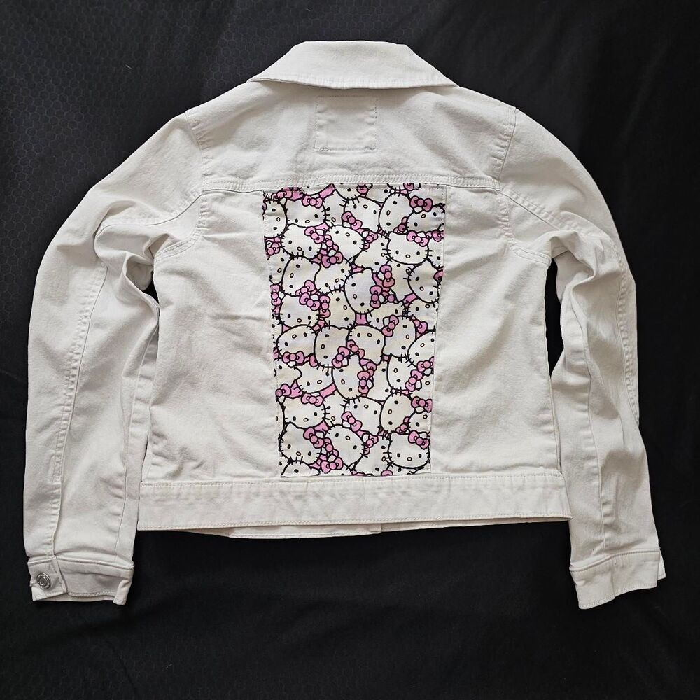 Hello Kitty jacket. Custom White denim Girls XL (14/16)
